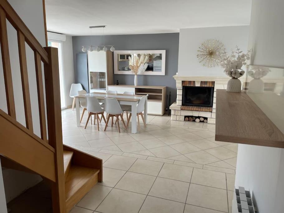 Maison D'Hotes Baslieux-sous-Chatillon Екстер'єр фото