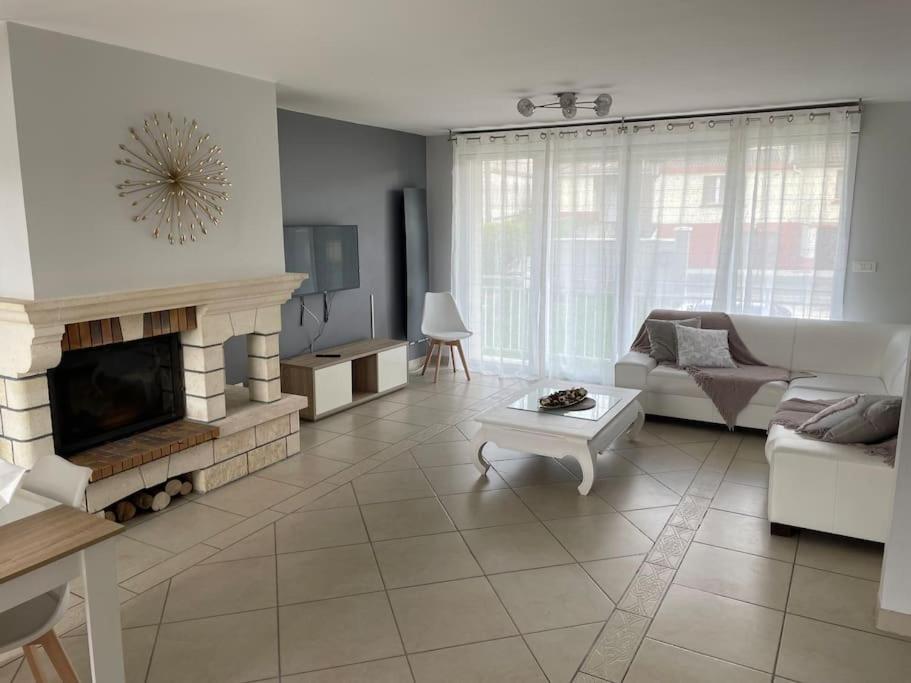 Maison D'Hotes Baslieux-sous-Chatillon Екстер'єр фото